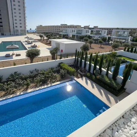 Luxury With Pool Near Beaches And Harbor 빌라 파포스