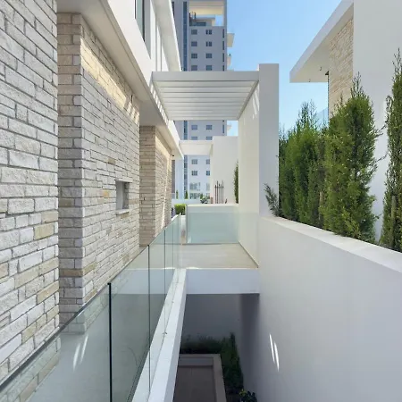 Luxury With Pool Near Beaches And Harbor 빌라 *