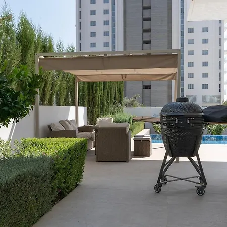 빌라 Luxury With Pool Near Beaches And Harbor *