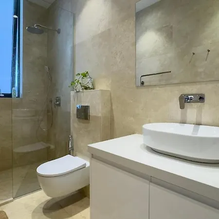 Luxury With Pool Near Beaches And Harbor 빌라 *