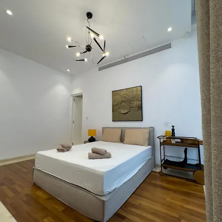 Luxury With Pool Near Beaches And Harbor 빌라