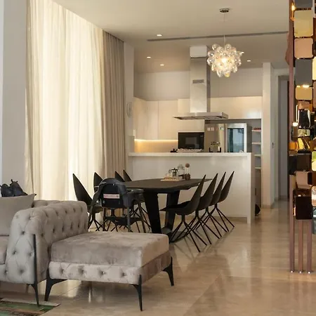 Luxury With Pool Near Beaches And Harbor 빌라 *