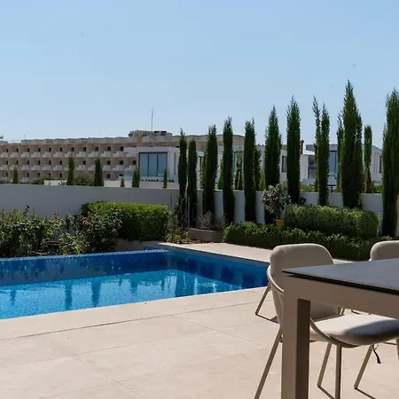 빌라 Luxury With Pool Near Beaches And Harbor
